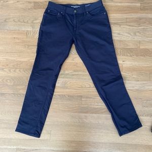 Banana Republic traveler skinny fit pants size 32x30, navy blue